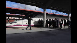 El primer viaje completo del AVE entre Madrid y Ourense [upl. by Einnel]