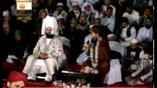 Bulbul e Madina Hazrat Owais Raza Qadri Sb  Ary Qtv Live Mehfil e Naat Jhelum 22 March 2013 [upl. by Jordana]