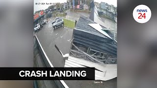 WATCH  Metal structure at shopping centre collapses amid strong winds in Cape Town [upl. by Bauske21]