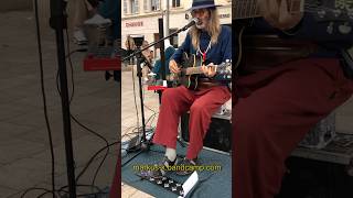 ‘Shake Your Hips’  Street Blues Spectacle in Marseille busking busker streetperformer [upl. by Arrahs]