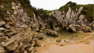 Playa de Gulpiyuri in Llanes Asturias España  Spain  Where is Asturias [upl. by Blandina]