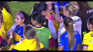 😳Sandra Paños RECLAMA y DISCUTE con jugadoras de Tigres Femenil [upl. by Meer]