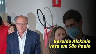 Alckmin PSB é provocado por eleitora bolsonarista quotsinto muito você ter mudado de ladoquot [upl. by Cece506]