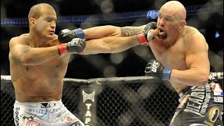 JUNIOR DOS SANTOS vs SHANE CARWIN HL [upl. by Ennairod]