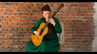 Menuet II by Silvius Leopold Weiss from Suite dminor  Maria Wilgos  Classical Guitar  クラシックギター [upl. by Sisenej]