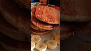 Banana pancakes bananapancakes pancakes food bananarecipe foodshorts foodie [upl. by Nodanrb]