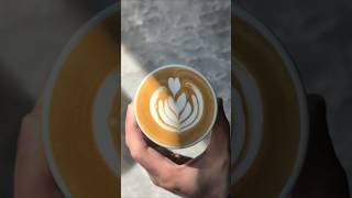 Back to basic tulips loveramics latteart latteartvideo coffee espresso cappuccino latte [upl. by Ledarf808]