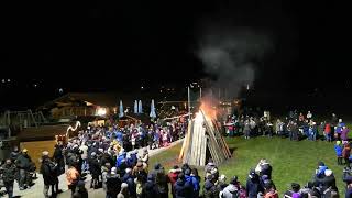 Wintersonnwendfeuer am Schliersee  Der TSV Schliersee hat zur Wintersonnwendfeier geladen [upl. by Ahsram255]