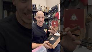 A wow cigar from unlikely source cigarsdaily michaelknowles [upl. by Sosthena281]