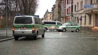 Hollywoodreife Verfolgungsjagd in Zwickau endete mit Crash in Polizeifahrzeug 19022012 [upl. by Marigolde792]