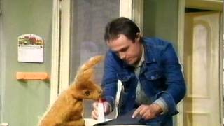 Pipkins  With Jonathan Kydd as Tom [upl. by Hgielac178]