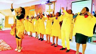 Wastahili sifa za moyo Wangu by Gloria Eunice Power packed Worship [upl. by Nomla]