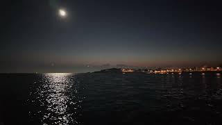 Levé de soleil sur St Gilles Croix de vie avec pleine lune [upl. by Lock]