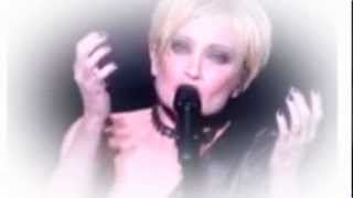 Patricia Kaas  quotUne derniere foisquot hommage a sa Maman [upl. by Allerus]