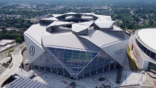 The Atlanta Falcons Revolutionary New Stadium Is Unlike Any Other Youve Seen [upl. by Anehsat]