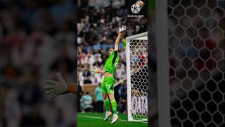 Argentina goalkeeper martinez shorts viral [upl. by Luthanen]