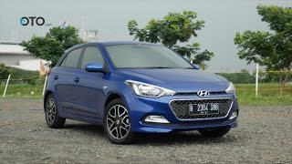 Hyundai i20  Road Test  Hatchback Korea Bagaimana Rasanya  OTOcom [upl. by Eecrad937]