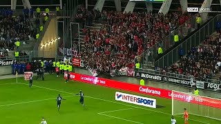 Francia cede balaustra stadio Amiens tifosi feriti [upl. by Jarvey]