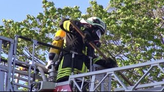 ANFAHRT  EINSATZSTELLE Dachstuhlbrand in Ronneburg 06052015 [upl. by Gentes765]