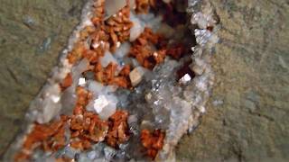 Jolie géode de SeptariaAnkérite Calcite et Quartz diamant Minéraux des Alpes [upl. by Esirehc]