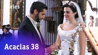 Acacias 38 Los mejores momentos de Víctor y María Luisa Acacias686  RTVE Series [upl. by Sheelagh324]