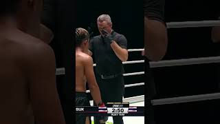 The legendary “Elbow Zombie” Muangthai KOs Kongsuk mere seconds into Round 3 ONEFridayFights84 [upl. by Darbee]