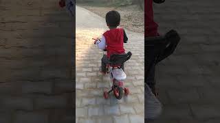 Cycle Mari sarara jaye gujaratirhymeschildrenssongs babyshorts cutebaby shortsviral [upl. by Nnylylloh959]