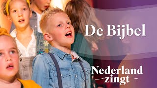 De Bijbel  Nederland Zingt [upl. by Tamaru482]