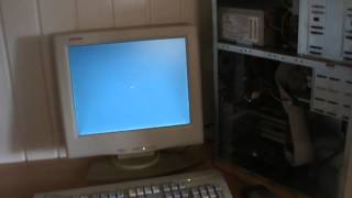 Pentium III Windows 98 startup [upl. by Mcripley247]