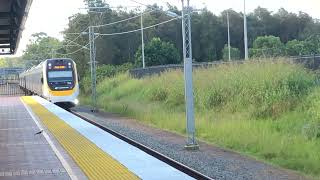 766 arrives at Helensvale [upl. by Clotilda417]