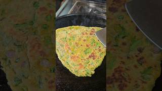 PalakGreen Paratha viralvideo food foodie healthy Paratha shortvideo cookingvlogwinter [upl. by Nezah]