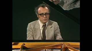 Alfred Brendel plays Schubert 1  quotWandererquot Fantasy Piano Sonatas D784 amp D840 [upl. by Pangaro]