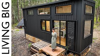 Luxury Meets Simplicity in this Incredible Queensland Forest Tiny House [upl. by Gonsalve]