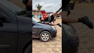 Foi só um bracinho 🤣 shorts funny Eu tava comendo Doritos [upl. by Romine]