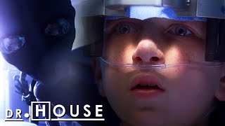 ¡Una cirugía cerebral de otro mundo  Casos raros en House  Dr House Diagnóstico Médico [upl. by Nortal]