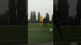 Techniektraining binnenkant voet wegdraaien [upl. by Gretel]