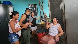 NIÑA CARMEN DEJA A TODOS CALLADOS AL TOMARSE DE UN SOLO LA CERVEZA  CHUCHA SECA EXPLOTA DE ENOJADA [upl. by Fulvia]