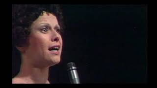 Elis Regina  Travessia Milton Nascimento  Fernando Brant 2007 [upl. by Ateuqal]