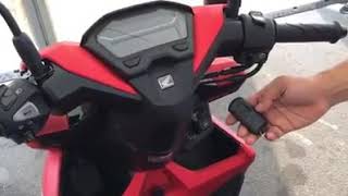 Cara Menggunakan Remote Keyless System New Vario 150 [upl. by Stronski]