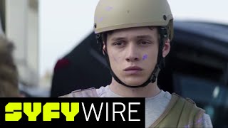 The 5th Wave Deleted Scene Zombie Leader  Exclusive Clip  SYFY WIRE [upl. by Oigimer]