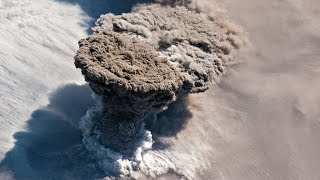 Pinatubo Volcano Eruption Update Explosive Eruption Occurs Tall Ash Plume [upl. by Vic]