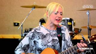 Acoustic Sessions  Philippa Hanna  Happy In My Skin  PhilippaHanna  mbriomusic [upl. by Humbert878]