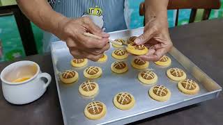 Authentic Nyonya Pineapple Tarts [upl. by Rochkind]