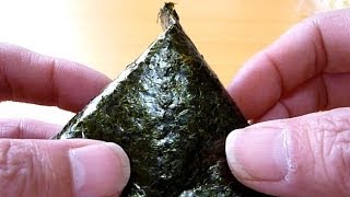 Japanese food Washoku How to make quotOnigiriquot おにぎり [upl. by Acirne]