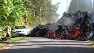 Dramatic timelapse footage shows lava engulfing car in Hawaii [upl. by Brynna]