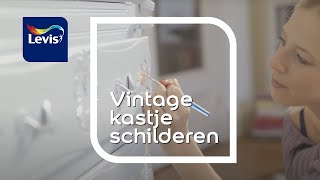 Vintage kastje herschilderen met Levis Meubels [upl. by Enaek816]