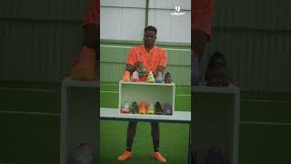 Brice Samba essaye de remettre les crampons dans le bonne ordre [upl. by Llatsyrc923]