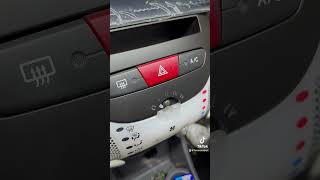 Installazione Autoradio in Citroen C1Toyota AygoPeugeot 107 [upl. by Oisacin]