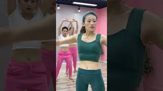 Shake your whole body and diet Lets focus on losing belly fat dance diet funny dieting [upl. by Gnut]