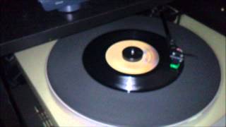 LIPPS INC  FUNKYTOWN VINYL 45 RPM [upl. by Tova12]